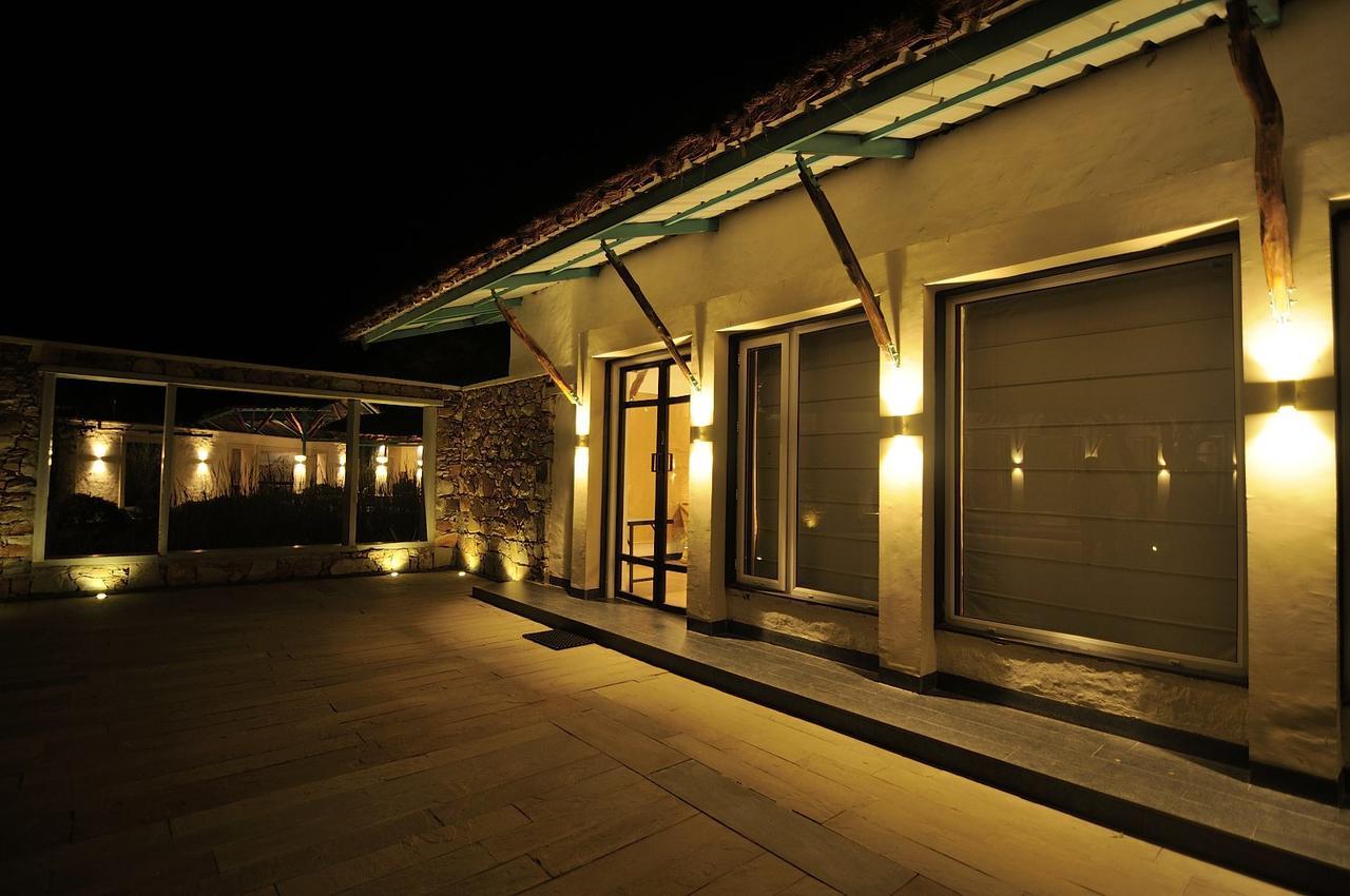 Trees N Tigers Luxury Wildlife Lodge Akbarpur  Exterior foto